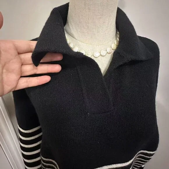 Black and White Striped Women's Sweater （L/XL） - Picture 4 of 16